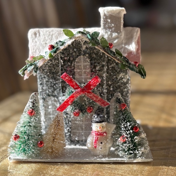 Pier 1 Nostalgic Village Set of 4 Light-Up Houses - Picture 2 of 14